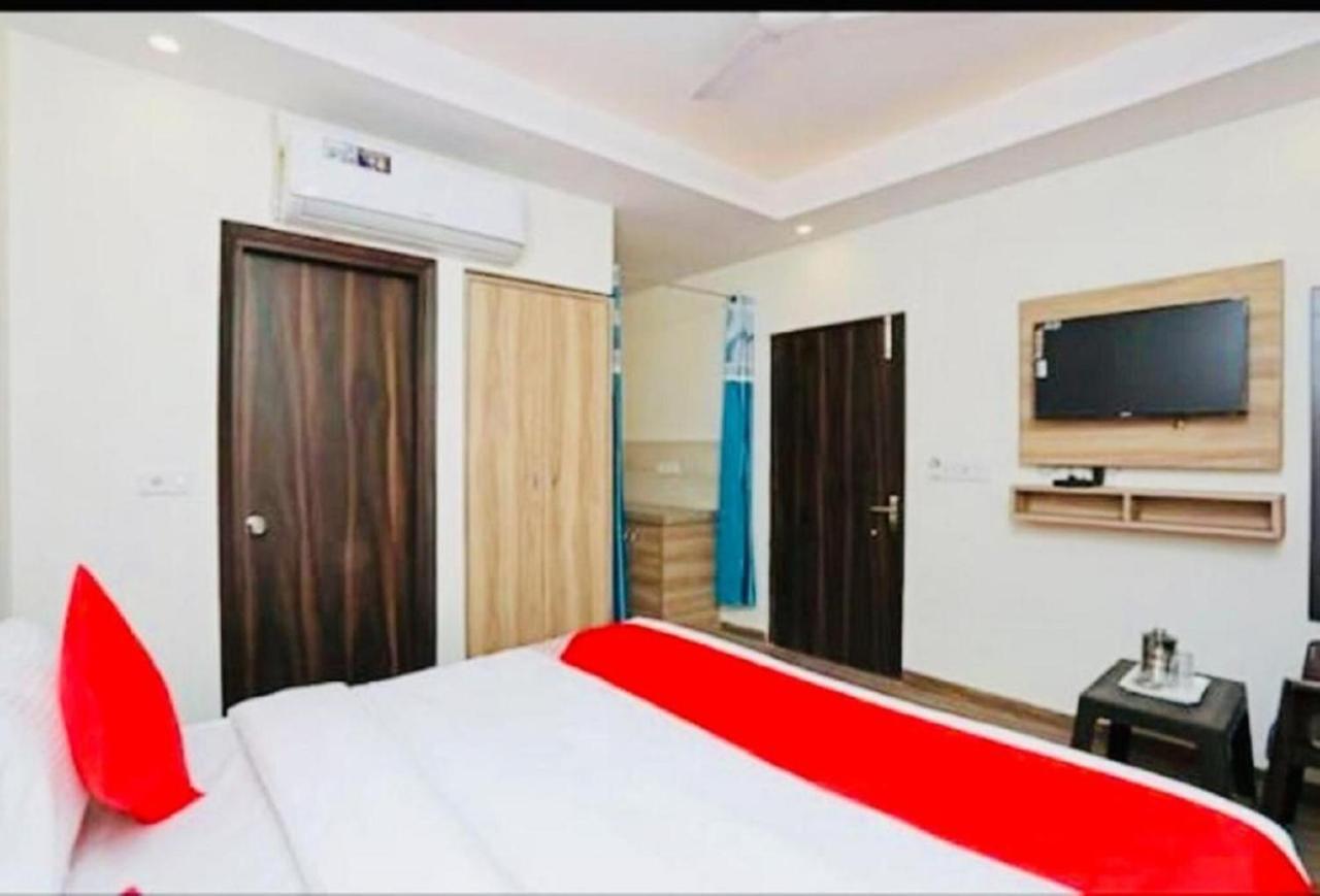 Del Fox Hotel, Delhi Airport New Delhi Extérieur photo